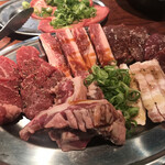 裏なんば 焼肉 富士晃 - 