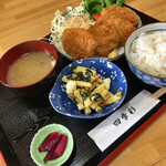 四季彩 - ヒレカツ定食 700円