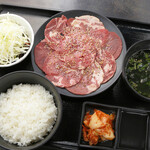 Tabenomihoudai Yakiniku Dainingu Chikaraya - 