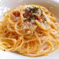 PASTA HOUSE AWkitchen FARM 多摩センター店 - 国産有機レモンとスモークサーモントラウトのクリームソース