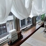 ビストロ ボン・グー・コクブ - 窓側