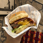 THE GREAT BURGER - 《2〜3月》
            【ザ・グレートバーガー&バーガーマニアコラボマンスリー】
            
            『ドーナツベーコンチーズバーガー¥1628』