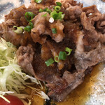 家庭料理居酒屋 よってって - 牛肉アップ！ご飯が進む一品は最高の味わいです！