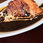 レストラン ユっぴー - ビーフカレーカツのせセット（ミニサラダ・スープ付）1,375円（税込）