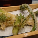 天ぷら酒場 ててて天 - 山菜天ぷら盛り合わせ