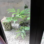 えさき - 席から見えた中庭。