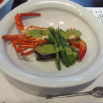 えさき - 前菜は佐島の伊勢海老の皿。