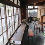 元浜倉庫焙煎所 - 内観