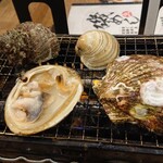 磯丸水産 - 活貝盛り合わせ