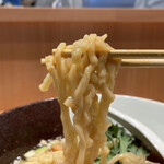 ラーメンWalkerキッチン - 麺