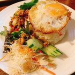 タイ料理 スワンナプームタイ - 