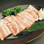 使用Rusutsu產Mochi豬的豬五花肉