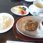 竹屋牛肉店 - 松阪牛ハンバーグ＠デミソースランチ。