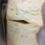 セントル ザ・ベーカリー - 気泡が小さく密度ごこい