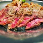 ステーキ&グリル ロマン亭 - 肉肉しい肉達。