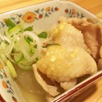 琉球ハイボール酒場 千鳥屋 - 鶏皮のだいこん煮