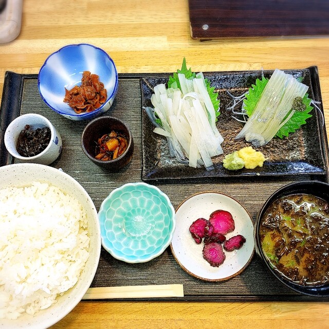 函館朝市 どんぶり横丁市場 函館 魚介料理 海鮮料理 食べログ 函館朝市 どんぶり横丁市場 函館 魚介料理 海鮮料理 食べログ