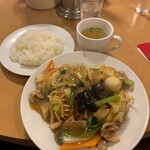 南海飯店 - かたい焼ソバ＋ライス