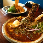 Dhire Dhire Curry - キーマカレーとスリランカラムカレー