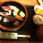 傳七寿司 - 握り寿司　梅　ランチ1000円