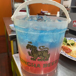 タイ屋台 999 - バケツカクテル　一人で飲んだ