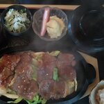 お食事処 くいしん坊 - 焼肉定食  ￥1500