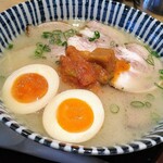 らぁ麺 おかむら - 牛肉たっぷりぎゆう白湯。牛の旨味がたっぷり。