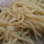 中華そば 表があれば裏もある - ふくよかな中太麺のup