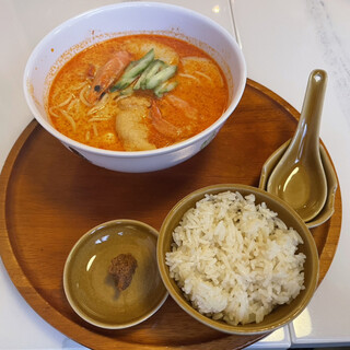 シンガポール海南鶏飯_0