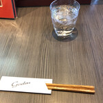柳麺 呉田 - 着席時のセッティング。