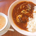 万里樓 - 牛角煮入 中華風カレー(スープ付)
