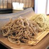 手打蕎麦 まるやま - 料理写真:二種盛り=1550円