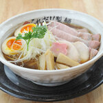 これだ‼製麺 - 豪華盛り中華そば（醤油）￥1280