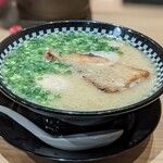 本気豚骨 虎一 - 白虎７５０円に煮玉子トッピング

