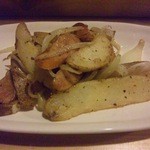 T’ｓ - ジャーマンポテト炒め