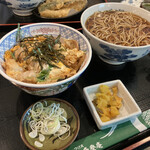 Minatoan - 親子丼セット 870円