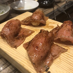 焼肉 ジャンボ - 