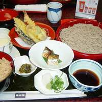 稚加榮 本店 - 蕎麦定食です。