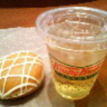 クリスピー・クリーム・ドーナツ - マンゴーマンゴー、凍頂烏龍茶