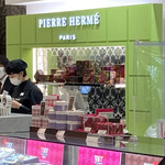 PIERRE HERME PARIS - 