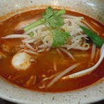 タイ料理セーンタイ - トムヤムヌードル（ビーフン）
