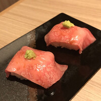 近江うし 焼肉 にくTATSU 青山本店 - 