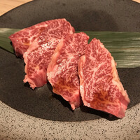 近江うし 焼肉 にくTATSU 青山本店 - 