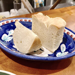 ヴィネリア グーフォ - パン　サービス