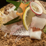 かもめ食堂 - 刺し身の盛合せ