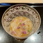 にい留 - 穴子の稚魚、愛媛県産じょばら酢と共に