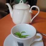 オステリア ジョイア - 摘みたてハーブティー