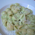 オステリア ジョイア - ピスタチオペーストのコンチリエ