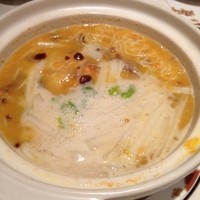筑紫樓 銀座店 - 土鍋仕立て！蟹黄魚翅麺