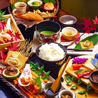 お米文化を京料理という伝統の和食技術と融合させた贅沢米コース